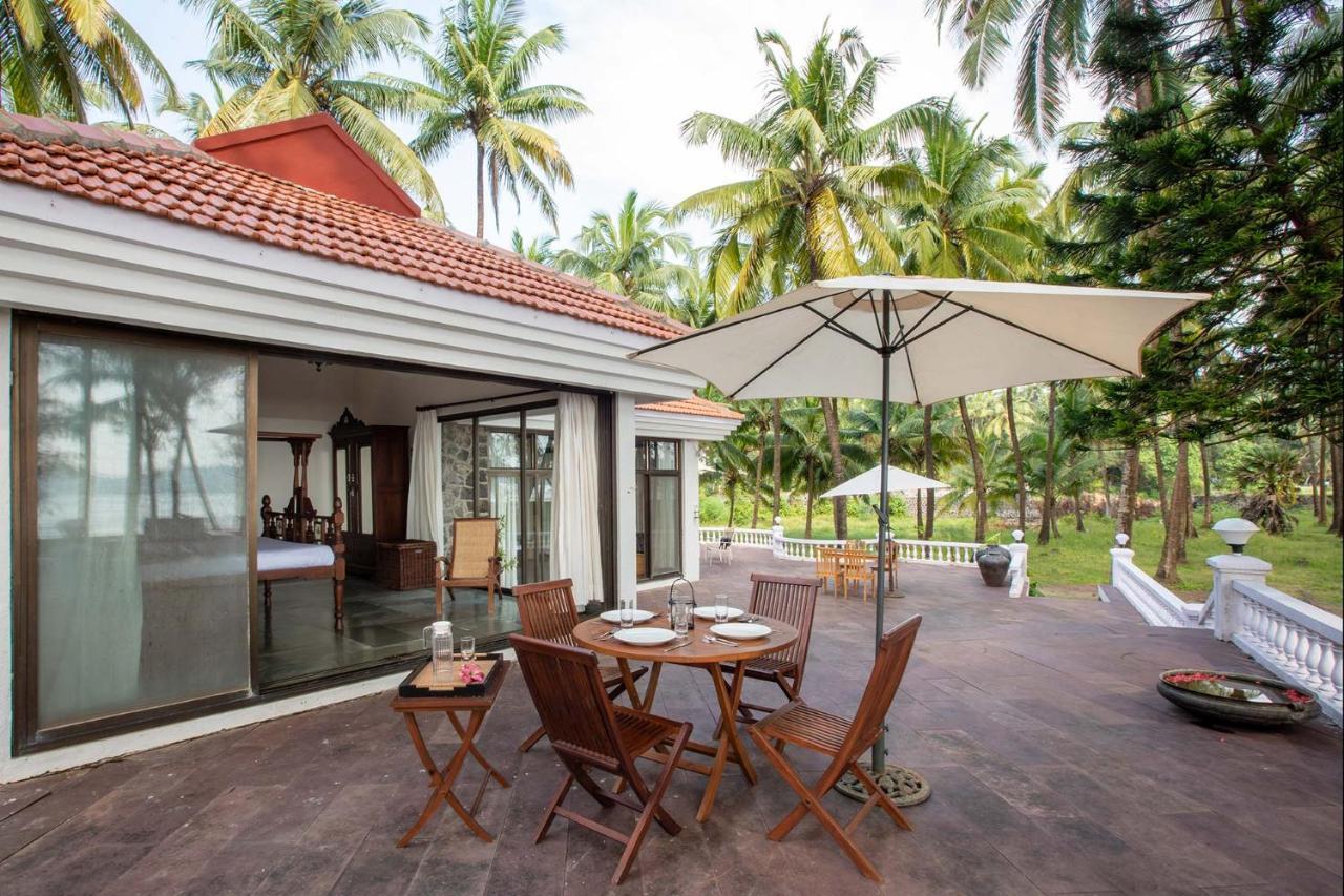 Casa Del Mer By Stayvista - Nearby Beach With, Sea-View Rooms & Coconut Farm Алібаґ Екстер'єр фото