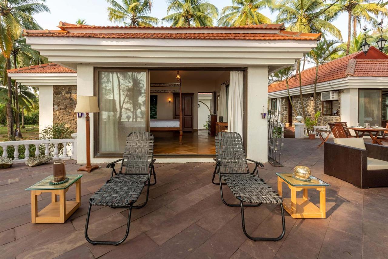 Casa Del Mer By Stayvista - Nearby Beach With, Sea-View Rooms & Coconut Farm Алібаґ Екстер'єр фото