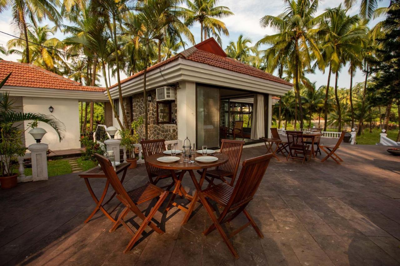 Casa Del Mer By Stayvista - Nearby Beach With, Sea-View Rooms & Coconut Farm Алібаґ Екстер'єр фото